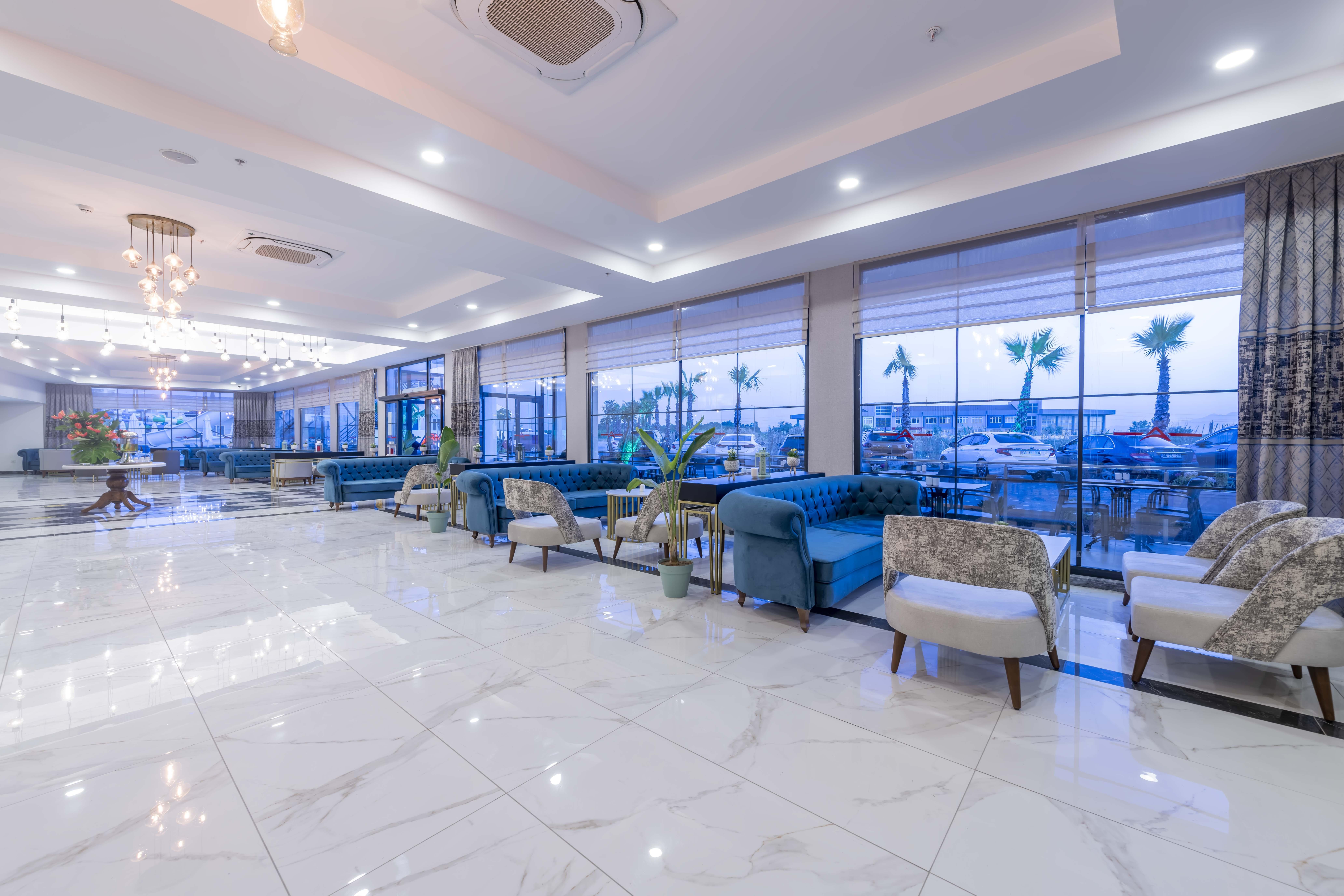 Hotel Royal Towers Lara Antalya Exterior foto