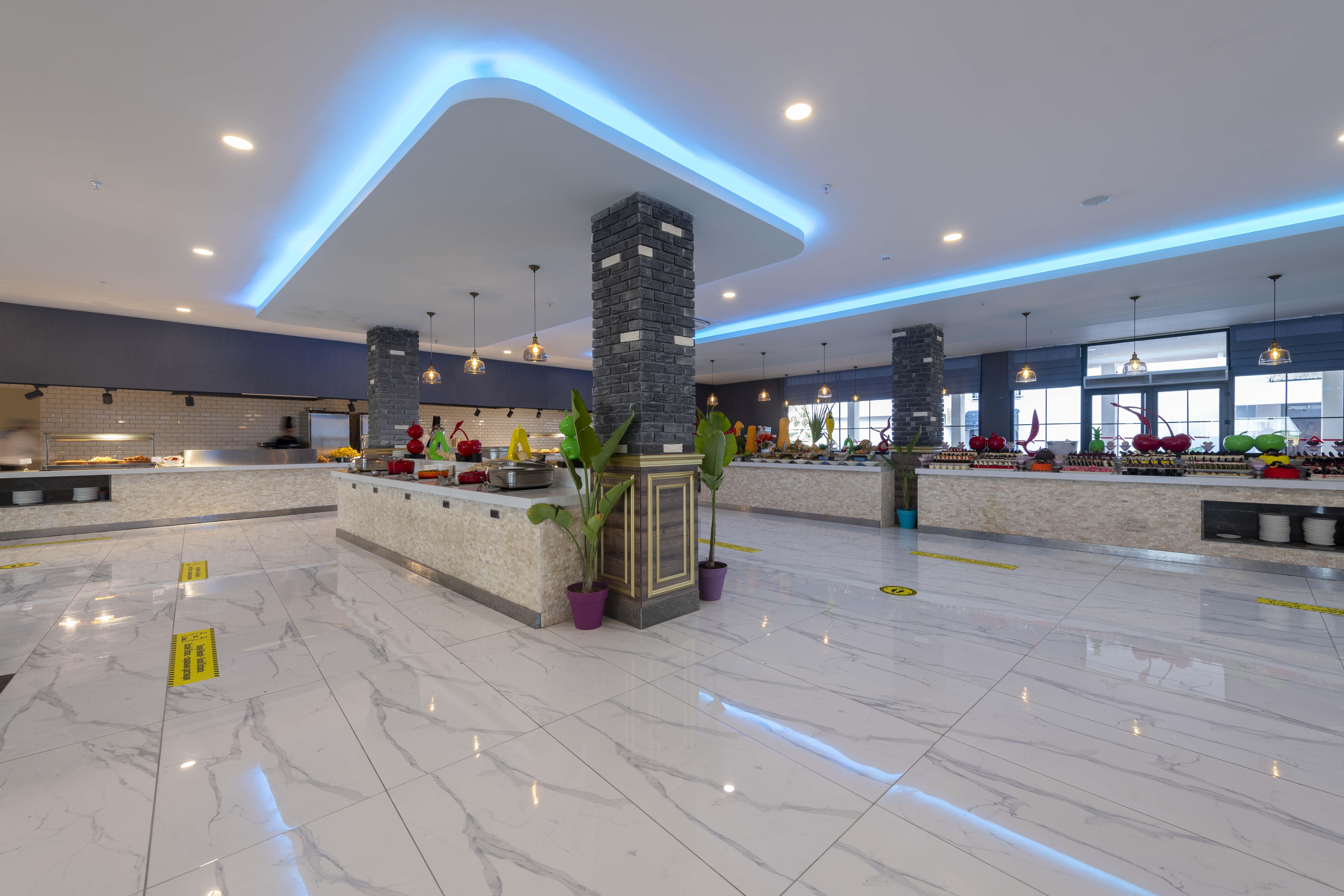 Hotel Royal Towers Lara Antalya Exterior foto